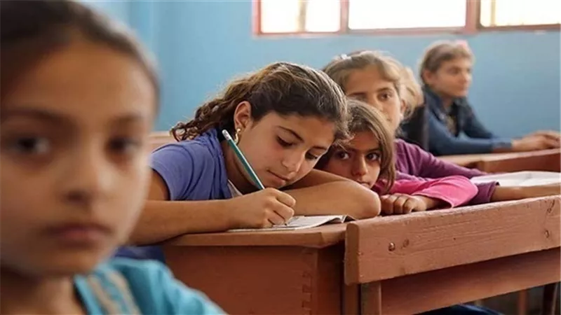 ..حملة تمرد على المناهج التعليمية ... لهذا السبب