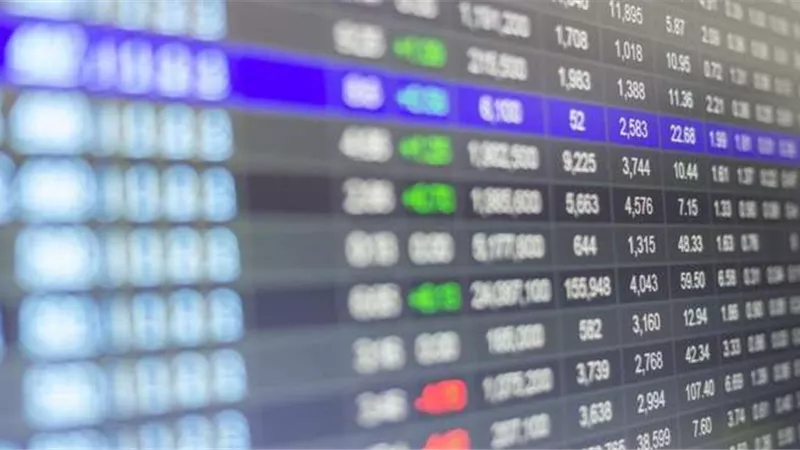 البورصة المصرية تغلق على أرباح ضخمة بـ نهاية التعاملات