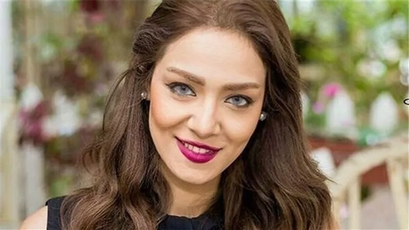 مذيعة سي بي سي تكشف تفاصيل جديدة عن خناقة الدسوقي