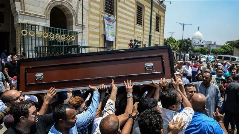 أسبوع حزين علي الوسط الفني : ايمن عزب يعلن وفاة فنان شهير اليوم بكلمات مؤثرة  