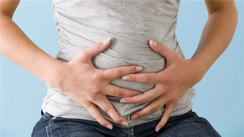 8 مشروبات تنظف المعدة والقولون من السموم احرص على تناولها يوميا