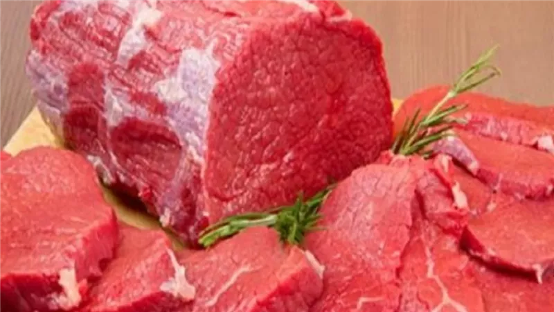 قبل يوم من عيد القيامة مفاجأة مدوية فى أسعار اللحوم ....أسعار اللحوم اليوم ١٧ ابريل بمحلات الجزارة والمنافذ الحكومية