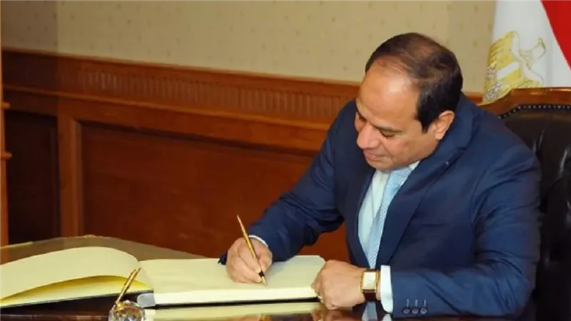 مفاجأة سارة للموظفين هتقبض 12200 جنيه.. موعد جديد لصرف رواتب شهر مايو 2025 وزيادة المرتبات بقرار رئاسي في هذا التاريخ