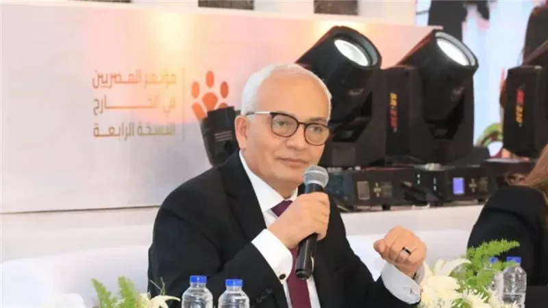 هل يرحل رضا حجازي وتعيين وزيرة للتعليم خلفًا له؟ تصريح حكومي يحسم الجدل 