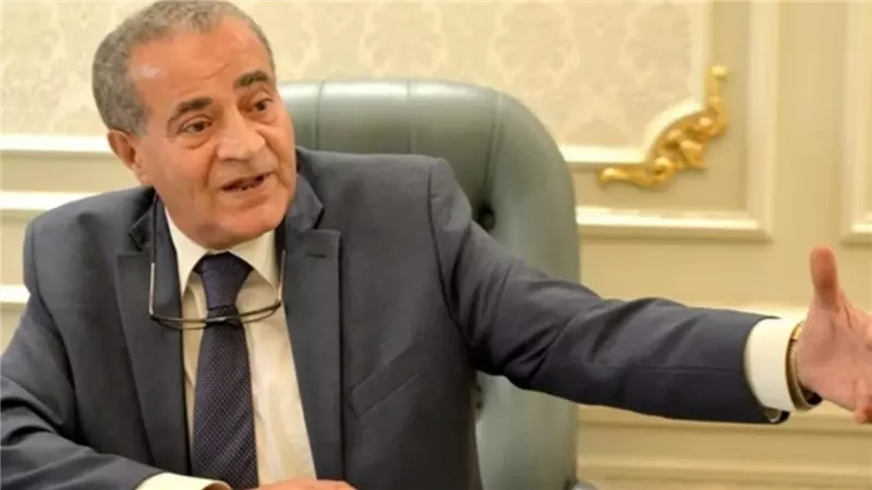 مصير وزيري التموين والكهرباء في الحكومة الجديدة.. 