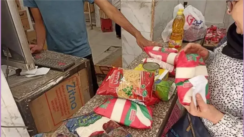 حقيقة أم شائعة .. صرف زيادة جديدة للدعم على بطاقة التموين 100 جنيه للفرد