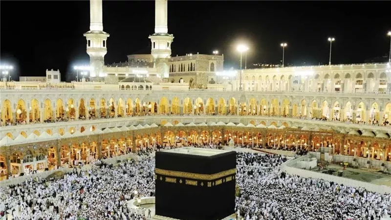 بتبدأ من 48 ألف جنيه.. أسعار عمرة رمضان 2025 والإجراءات اللازمة للتقديم والأوراق المطلوبة