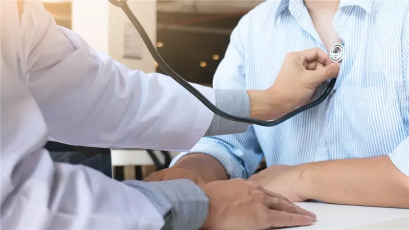 خبير تربوى ومعلومات مهمه جدا..ومفاجأة لطلاب ثانوية عامة الراغبين فى دخول كلية الطب