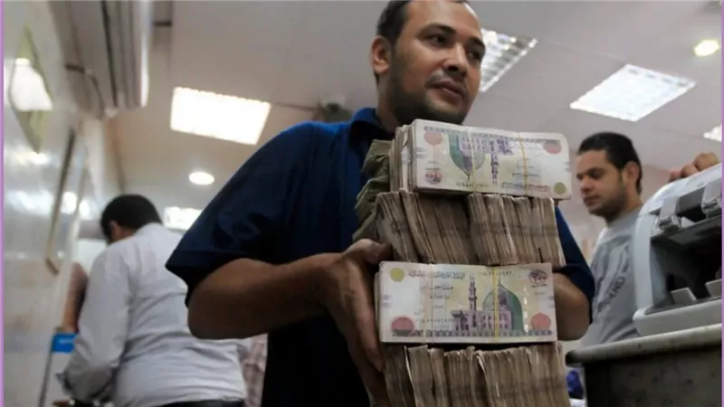 بالساعة والتاريخ : بدء استحقاقات شهادات الادخار 27% و23.5% هل يخطط البنك الأهلي وبنك مصر لتخفيض الفائدة؟ 