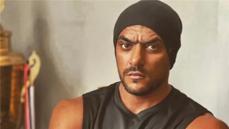 الخديوي الصغير من هو إسلام شقيق الفنان أحمد العوضي الذى تصدر التريند