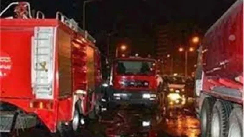 قطعه من جــهنـ،م : حــ،ـريق ضخم وسط منطقة تجارية يهز القاهرة  إخلاء الشوارع وقطع الكهرباء  والدفع بـ15 سيارة مطافي واسعاف وخطر يــهدد السكان هل يوجد خسائر؟