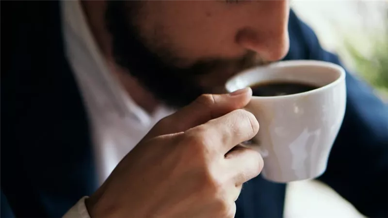  كنز أغلي من الذهب داخل تفل القهوة اعرفى استخدامته السحرية مش هترميه تانى