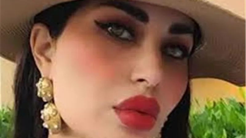 انا سنجل ندى الكامل تثير الجدل من جديد وتعلن خبر طلاقها