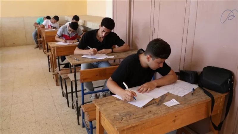 بعد تقسيم الدرجات .. التعليم تكشف حقيقة دخول أجزاء مناهج إمتحانات أكتوبر ونوفمبر بأسئلة امتحان نهاية الترم