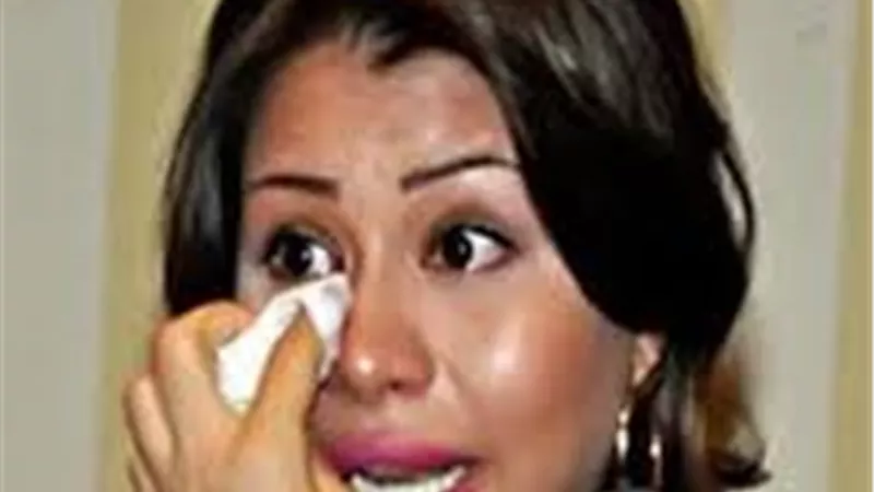كدة يا قلبي بكاء هستيرى لشيرين عبد الوهاب على الهوا 