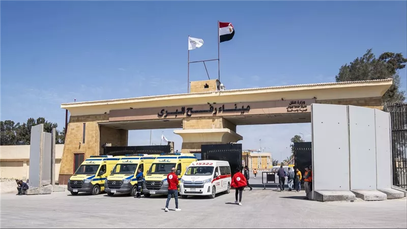 الوفد الأمني المصري يحذر بأسلوب شديد اللهجة من الصراع القائم في رفح
