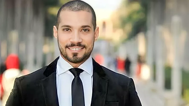 هطلع عليك اسم مش هتنساه طول حياتك عبدالله رشدى يهاجم يوسف زيدان بقوه 