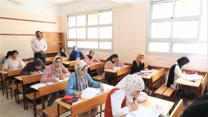 التعليم تعلن خبر عاجل لطلاب الثانوية العامة وتكشف حقيقة إتاحة وقت إضافي في الامتحانات