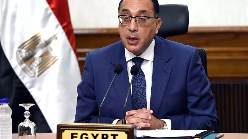 عاجل رئيس الوزراء يزف بشرى سارة للمواطنين بشأن الكهرباء