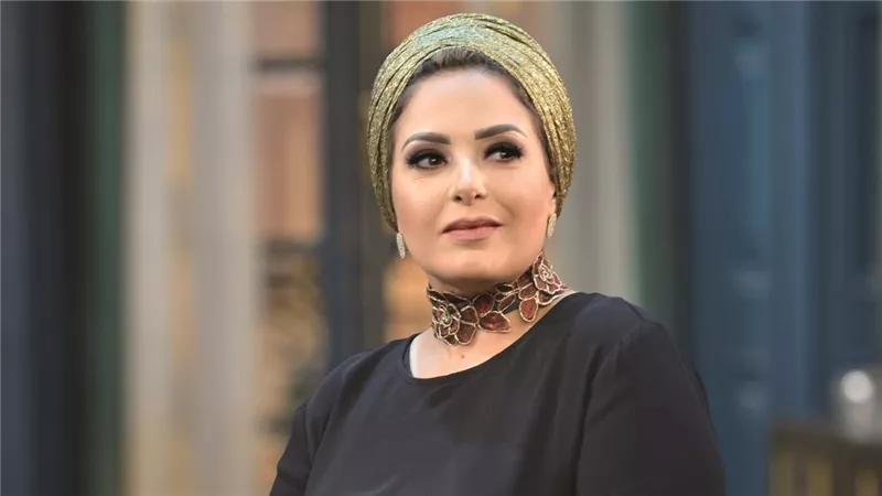 مفاجأة صابرين تدخل القفص الذهبى فى عمر الـ ٥٦ وتفاجئ الجميع بشخصية عريسها صور