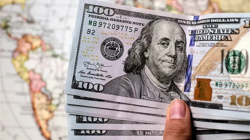 تراجع مستمر للدولار مقابل الجنيه المصري بالبنوك اليوم السبت .. شوف نزل كام
