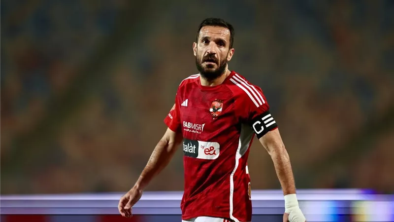 الأهلي يحدد مدة غياب علي معلول ويجهز 3 بدائل له للمشاركة بنهائي أفريقيا