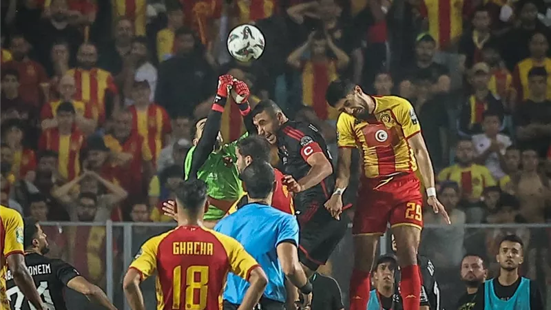 مجانا ثبتها فورا تردد قناة مجانية تنقل مباراة الأهلي والترجي في نهائي دوري أبطال إفريقيا 
