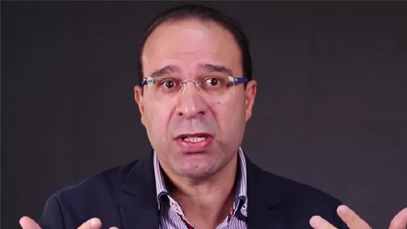 عصام الشوالي يستخدم لفظ خارج أثناء تعليقه على مباراة الأهلي والترجي التونسي