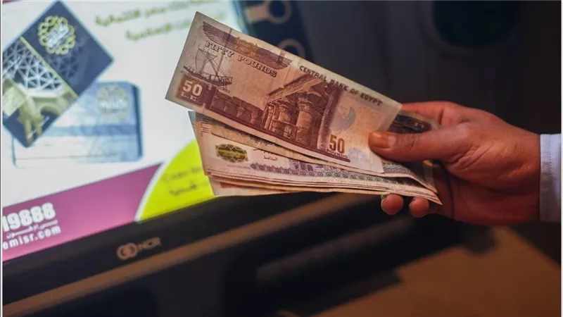 مفاجأة الحكومة لملايين المصريين .. مقترح باستبدال الدعم العيني بالنقدي بقيمة 1000 جنيه شهريا