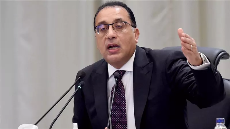 قرار حكومي يزف مفاجأة لجميع الموظفين العام والخاص والتطبيق الخميس المقبل