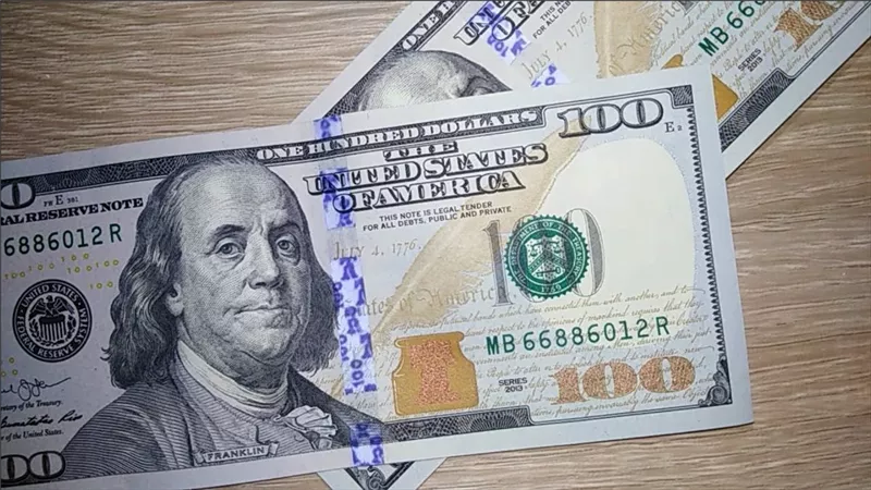 البنوك المصرية تعلن سعر صرف الدولار مقابل الجنيه المصري الان 