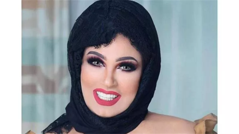 ايه ده يا فوفا.. فيفي عبده في صور كوميدية مضحكة لغلاف مجلة غامضة
