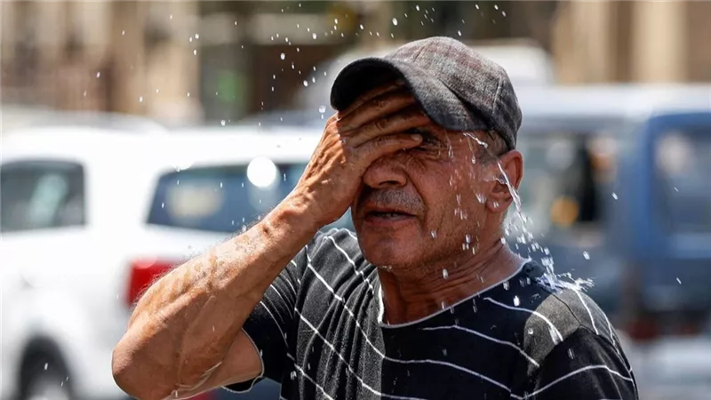 الحرارة تصل لـ 40 بهذة المناطق .. الأرصاد تحذر من موجة حارة جديدة تضرب البلاد 