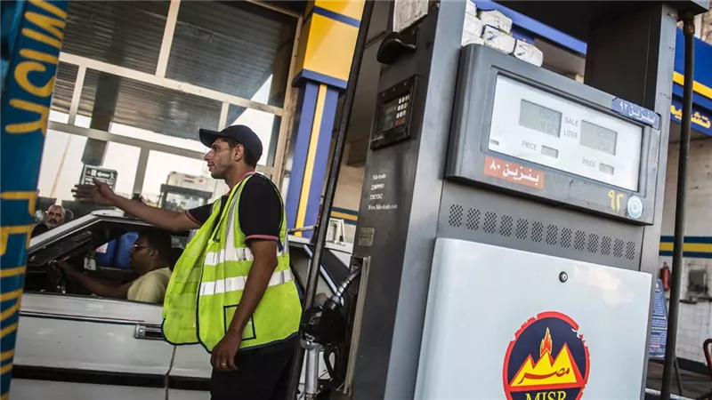 خلال أيام مفاجأة للمواطنين بشأن زيادة أسعار البنزين والسولار وأنبوبة البوتاجاز الجديدة 