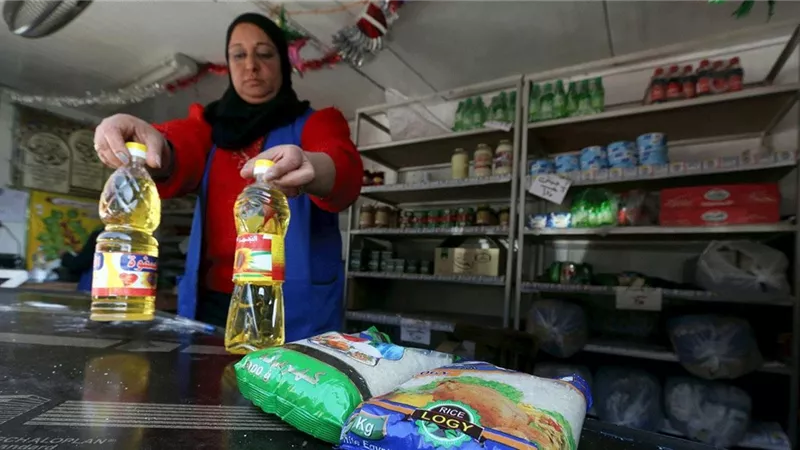 بعد تطبيق المنظومة الجديدة قائمة بأسعار السلع على بطاقة التموين وحساب فارق نقاط الخبز