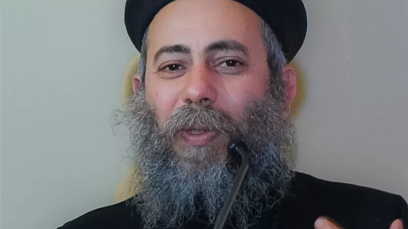 بعد الغضب القبطي عليه .. أول تعليق من القس دوماديوس حبيب ابراهيم علي بيان الكنيسة الصادر ضده