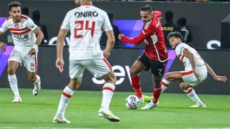 عاجل.. اتحاد الكرة يعلن حكم مباراة الأهلي والزمالك في الدوري وقناة مجانية تنقل المواجهة 
