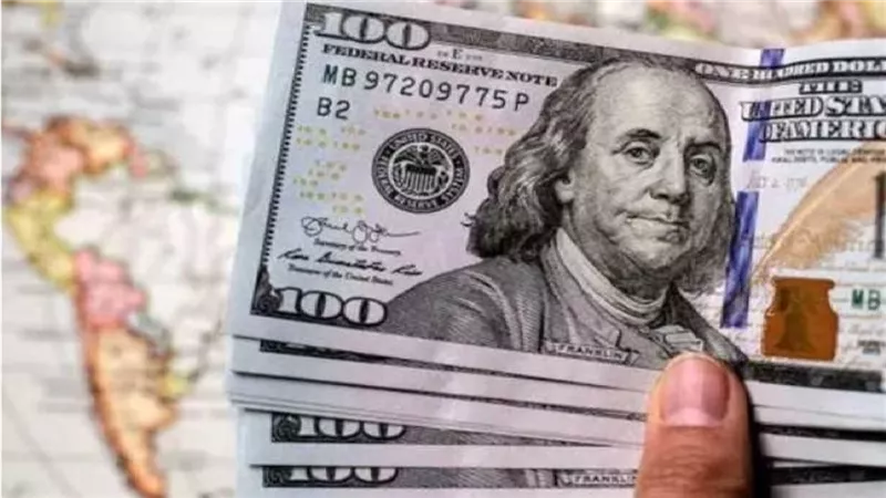   سعر الدولار يفاجئ الجميع رسمياً الان فى البنوك شوف وصل لكام