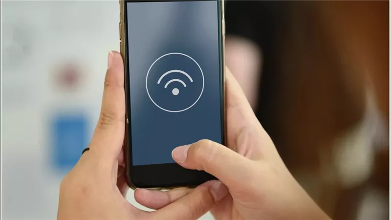 مشكلة انتهاء باقة الإنترنت بسرعة.. خبير يوضح الأسباب وحل التحديثات التلقائية