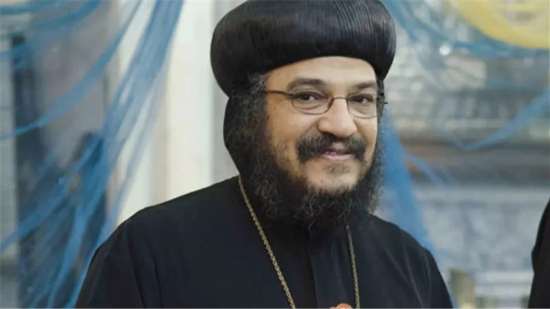 أعلنوا الخبر فى ظل انقطاع النور الانبا بافلى يقدم خدمة لم يسبق لها مثيل لطلاب ثانوية عامة