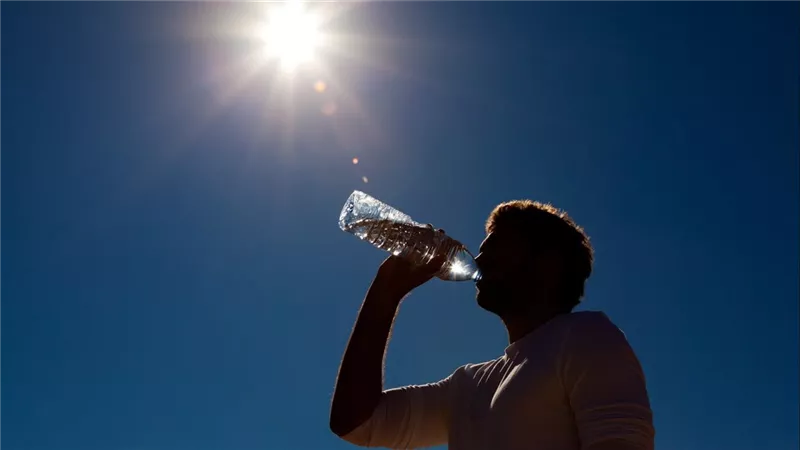 متتخدعوش باللى شايفينه وحاسين بيه... الأرصاد تطلق صافرات الإنذار وتحذر من طقس الايام المقبلة