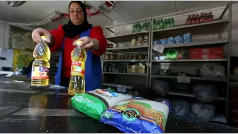 بعد تصريحات الوزير عن المخزون .. مفاجأة بشأن أسعار السلع التموينية الشهر المقبل