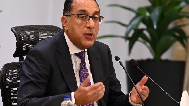 الحكومة تعلن مواعيد غلق المحلات الجديدة والأماكن المستثناة من هذا القرار يتم التنفيذ بهذا التوقيت