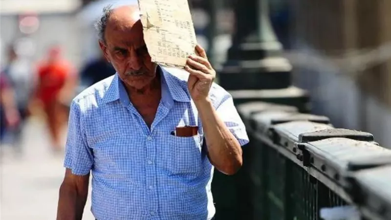 الأرصاد تحذر من موجة حارة جديدة تبدأ هذا الموعد تصل لـ 45 درجة