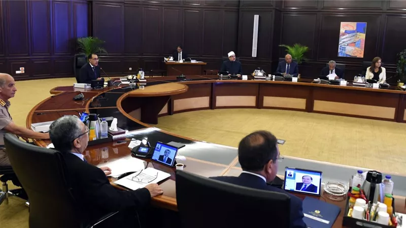 الحكومة تكشف حقيقة إلغاء التوقيت الصيفي اعتبارا من يوم الجمعة المقبل .. بيان رسمي