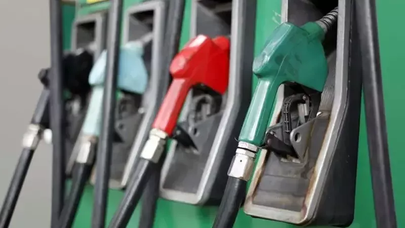 بنزين 80 بـ 11 جنيه .. أسعار البنزين والسولار بمحطات الوقود اليوم عقب قرار سعر الفائدة 