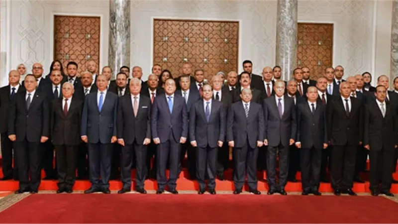 بوجود محافظ مسيحي.. اعرف المحافظين الجدد والمحافظات التي تم تغيير المحافظين بها 