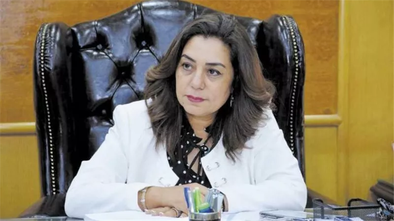 قرار وزيرة التنمية المحلية بشأن تفعيل سيارات المراكز التكنولوجية المتنقلة في جميع المحافظات