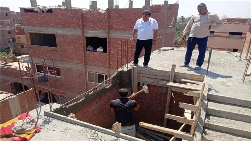 يلا عاوز تبنى استنا..محافظ القاهرة الجديدة يدخل بقوة ويعلن هذا الخبر المفرح بشأن إجراءات التصالح