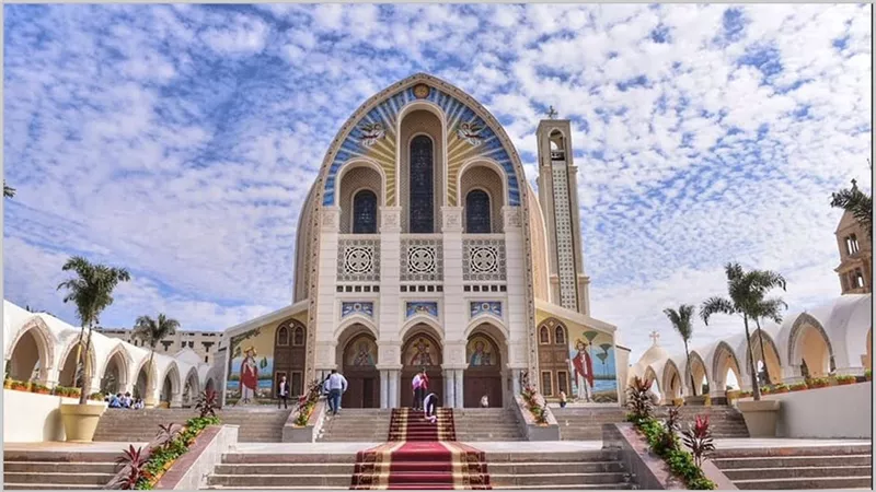 الكلية الإكليريكية بالإسكندرية تعلن قرارا رسميا لجميع الأقباط بمصر .. ماذا يحدث هناك؟